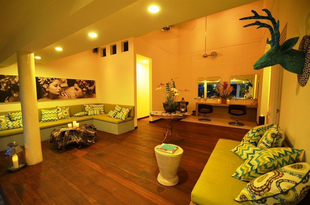 Elegant Villa Casabianca - Tropical Pool & Garden, Near Potato Head Beach Club! Seminyak  Exterior photo
